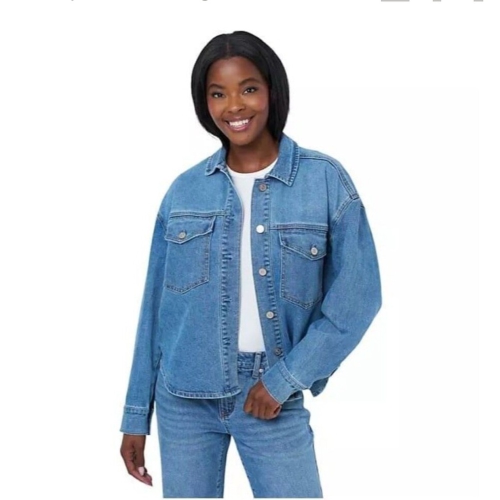 Edited by Remi Bader Blue Denim Top Size Large